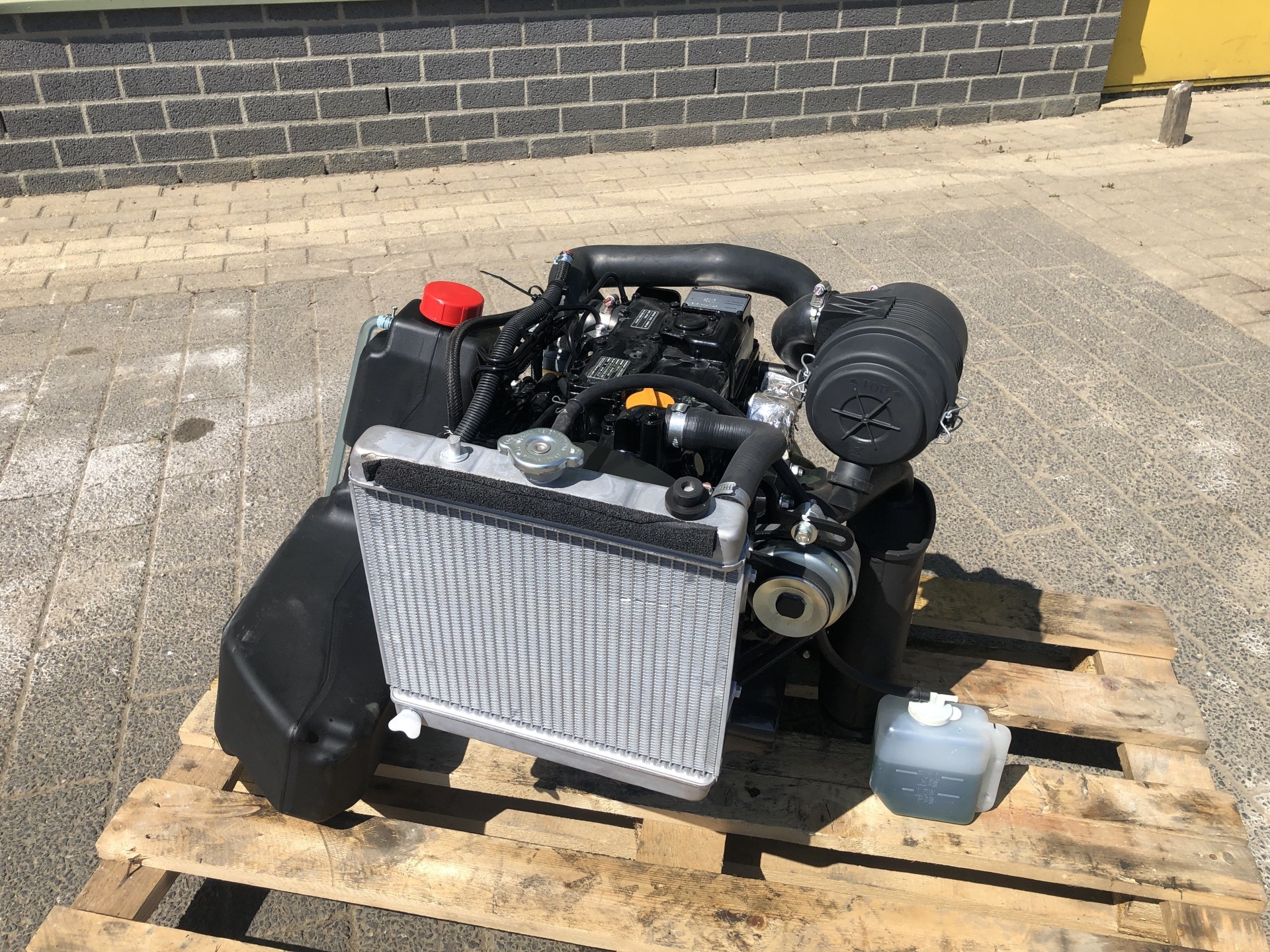 Yanmar 3TNV70-WBVB  /  402J-05