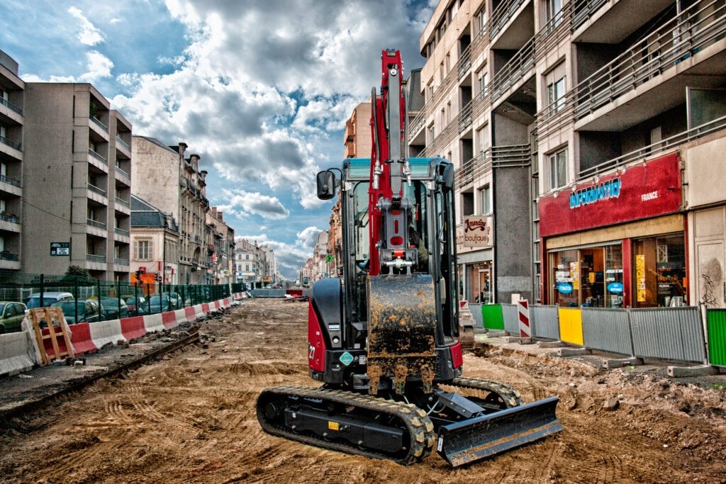 Yanmar  ViO27-6