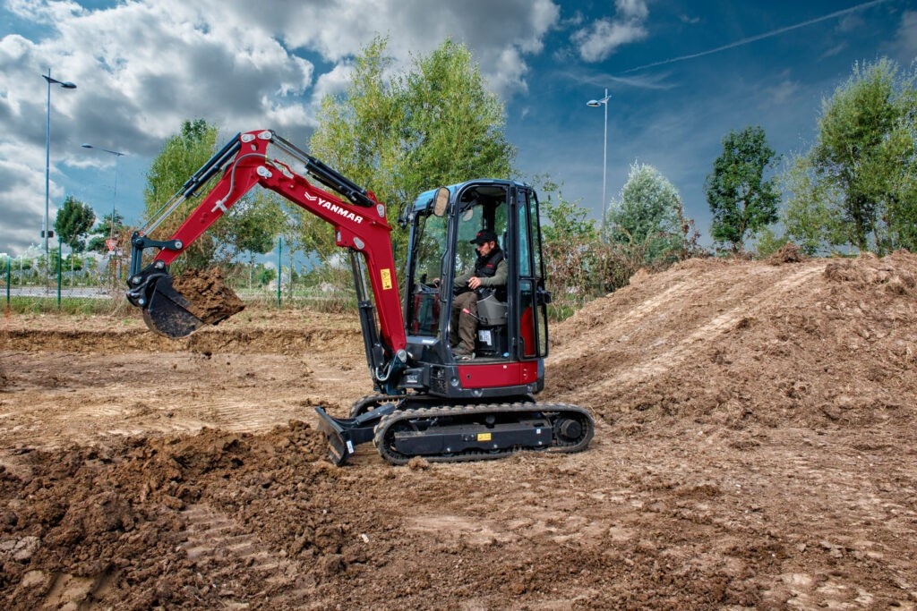 Yanmar  ViO27-6